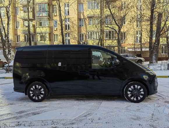 Купить ⁠⁠⁠⁠Hyundai Staria ⁠⁠Lounge Inspiration 2021 полный привод в Москве
