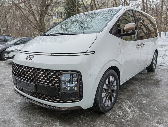 Купить ⁠⁠⁠⁠Hyundai Staria ⁠⁠Lounge Inspiration 2021 полный привод в Москве