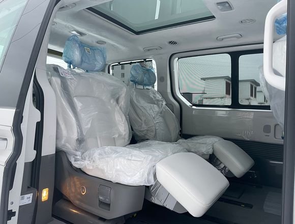 Купить ⁠⁠⁠⁠Hyundai Staria ⁠⁠2024 полный привод в Москве