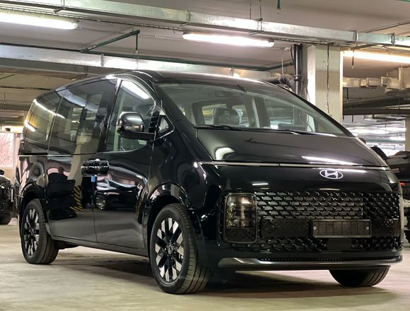 Купить ⁠⁠⁠⁠Hyundai Staria ⁠⁠2025 передний привод в Москве