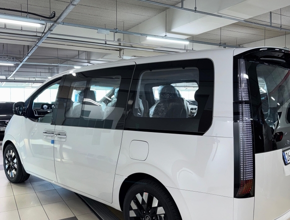 Купить ⁠⁠⁠⁠Hyundai Staria ⁠⁠2025 полный привод в Москве