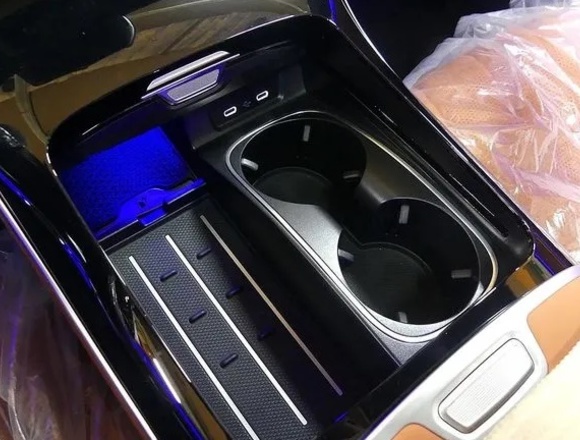 Заказать ⁠⁠⁠⁠⁠⁠⁠⁠⁠Mercedes-Benz S-Класс 4MATIC в Москве