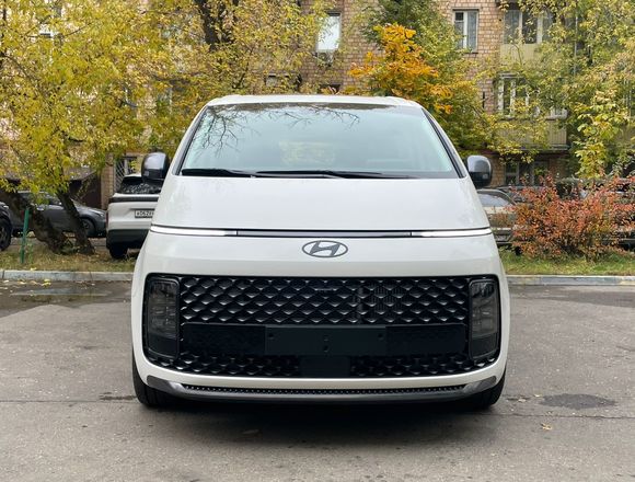 Купить ⁠⁠⁠⁠Hyundai Staria ⁠⁠2025 полный привод в Москве