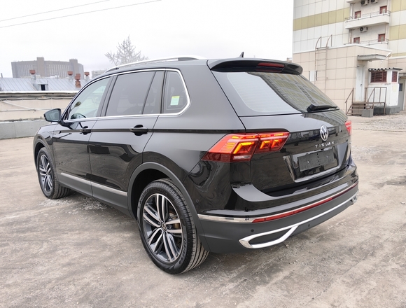 Купить ⁠Volkswagen Tiguan 2022 г. в Москве на Алексеевской