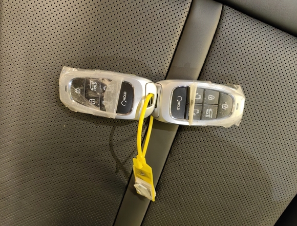 Купить ⁠⁠⁠⁠Hyundai Staria ⁠⁠Lounge Inspiration 2023 полный привод в Москве