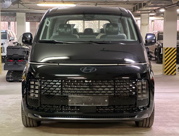 Купить ⁠⁠⁠⁠Hyundai Staria ⁠⁠2025 передний привод в Москве