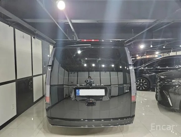 Купить ⁠⁠⁠⁠Hyundai Staria 2024 полный привод в Москве