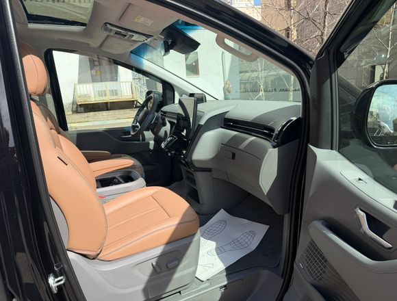 Купить ⁠⁠⁠⁠Hyundai Staria ⁠⁠2025 полный привод в Москве