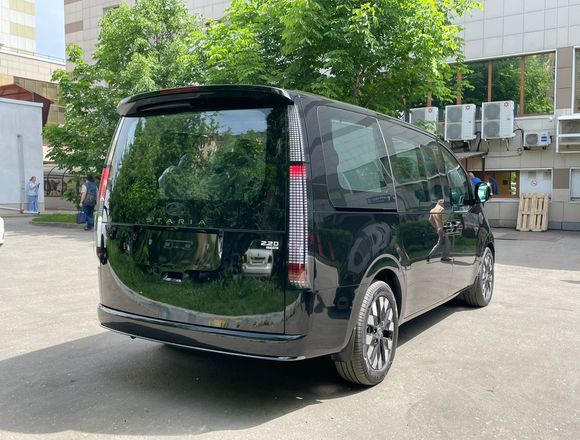 Купить ⁠⁠⁠⁠Hyundai Staria ⁠⁠2025 полный привод в Москве