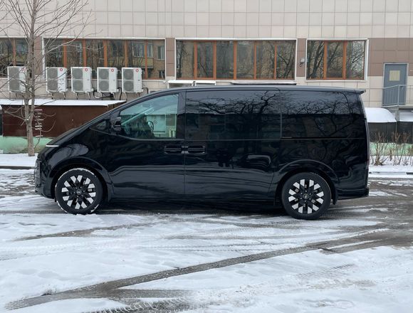 Купить ⁠⁠⁠⁠Hyundai Staria ⁠⁠2024 полный привод в Москве