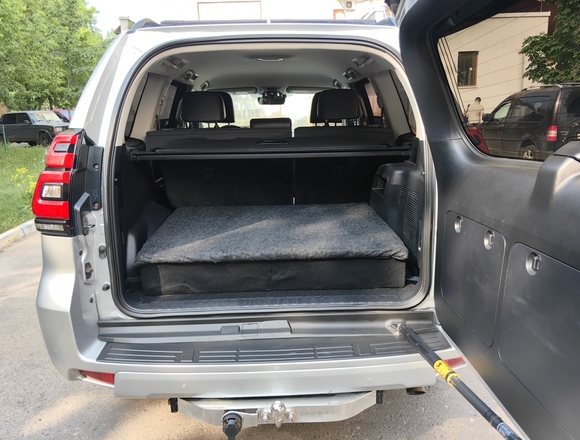 Купить Toyota Land Cruiser Prado в Москве