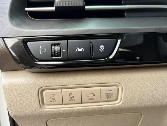 Купить ⁠⁠⁠⁠Kia Carnival Signature 2021 г. полный привод в Москве