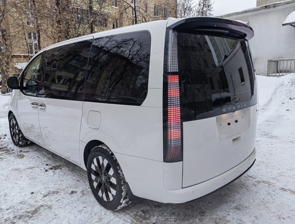 Купить ⁠⁠⁠⁠Hyundai Staria ⁠⁠Lounge Inspiration 2022 полный привод в Москве