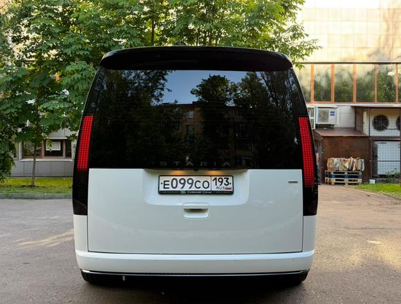 Купить ⁠⁠⁠⁠Hyundai Staria ⁠⁠Lounge Inspiration 2021 полный привод в Москве