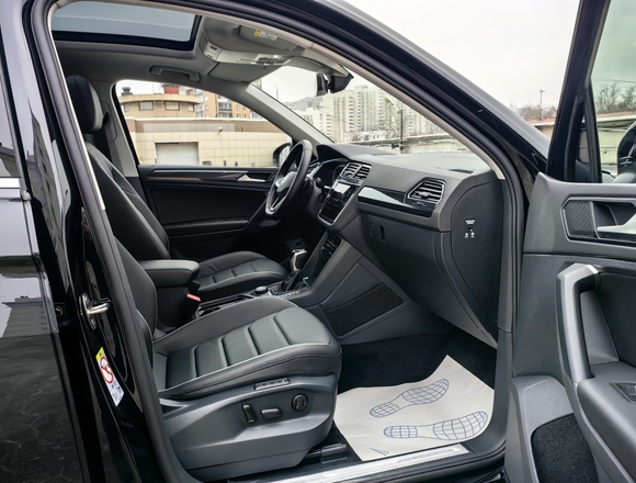 Купить ⁠Volkswagen Tiguan 2022 г. в Москве на Алексеевской