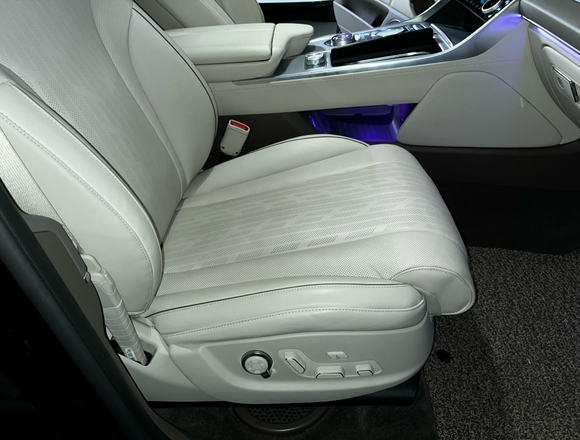 Заказать ⁠Genesis GV-80 4wd в Москве под ключ