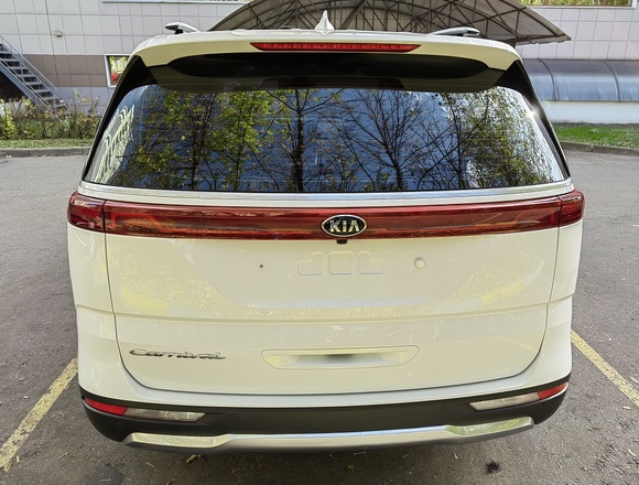 Купить ⁠⁠⁠⁠Kia Carnival Signature 2020 г. в Москве