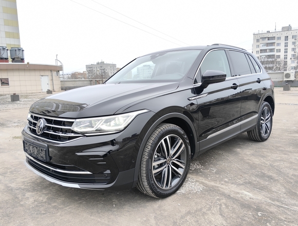 Купить ⁠Volkswagen Tiguan 2022 г. в Москве на Алексеевской