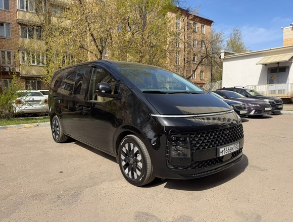 Купить ⁠⁠⁠⁠Hyundai Staria 2025 полный привод в Москве