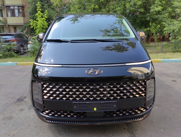 Купить ⁠⁠⁠⁠Hyundai Staria ⁠⁠Lounge Inspiration 2021 полный привод в Москве