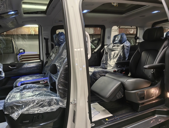 Купить ⁠⁠⁠⁠Hyundai Staria ⁠⁠Lounge Inspiration 2023 полный привод в Москве