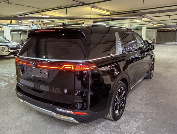 Купить ⁠⁠⁠⁠Kia Carnival Signature 2020 г. в Москве