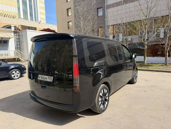 Купить ⁠⁠⁠⁠Hyundai Staria ⁠⁠2025 полный привод в Москве