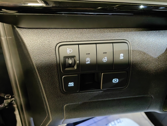 Купить ⁠⁠⁠⁠Hyundai Staria ⁠⁠Lounge Inspiration 2021 полный привод в Москве