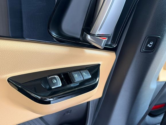 Купить ⁠⁠⁠⁠Kia Carnival Signature 2021 г. полный привод в Москве