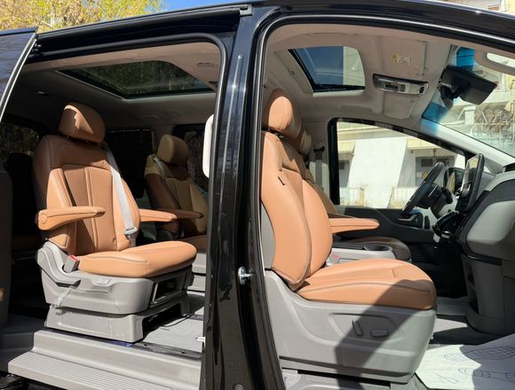 Купить ⁠⁠⁠⁠Hyundai Staria ⁠⁠2025 полный привод в Москве