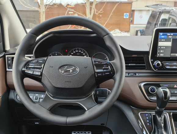 Купить ⁠⁠⁠⁠⁠⁠⁠Hyundai Grand Starex 2019 в Москве на Алексеевской