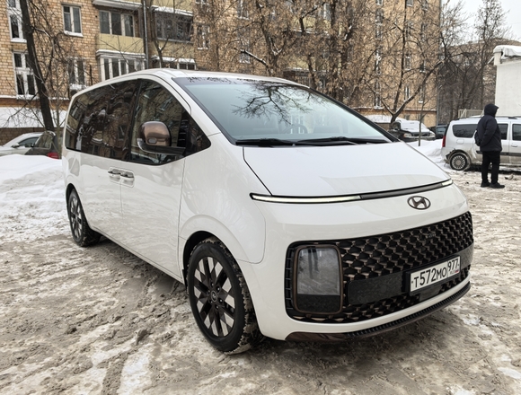 Купить ⁠⁠⁠⁠Hyundai Staria ⁠⁠Lounge Inspiration 2021 полный привод в Москве