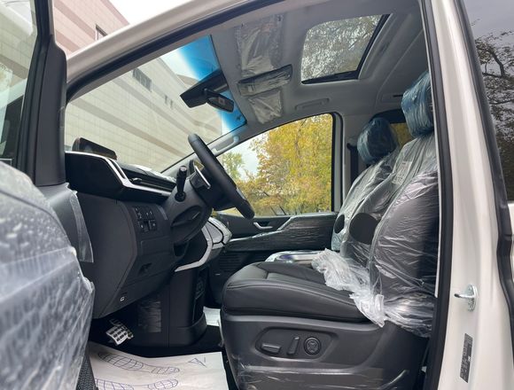 Купить ⁠⁠⁠⁠Hyundai Staria ⁠⁠2025 полный привод в Москве