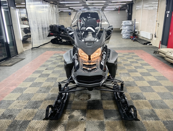 ⁠Снегоход BRP SKI-DOO EXPEDITION SE 900 ACE TURBO R 2024 г. в Москве на Алексеевской