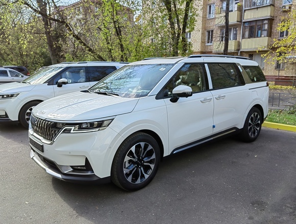 Купить ⁠⁠⁠⁠Kia Carnival Nobless 2022 г. в Москве