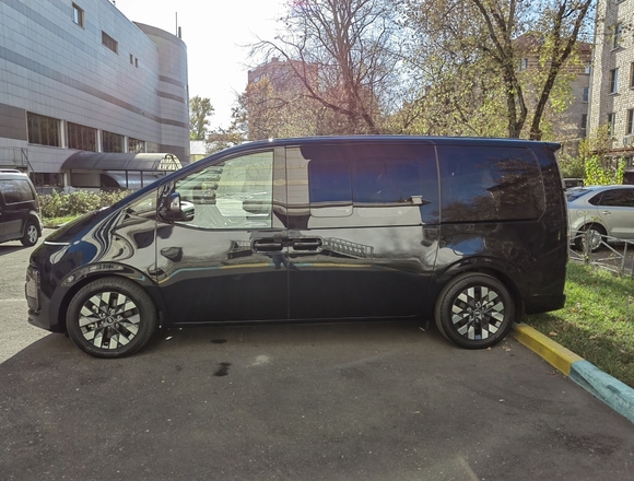 Купить ⁠⁠⁠⁠Hyundai Staria ⁠⁠Lounge Inspiration 2021 полный привод в Москве