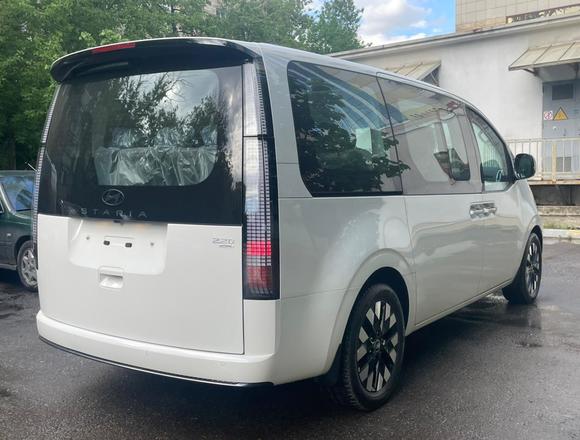 Купить ⁠⁠⁠⁠Hyundai Staria ⁠⁠2025 полный привод в Москве