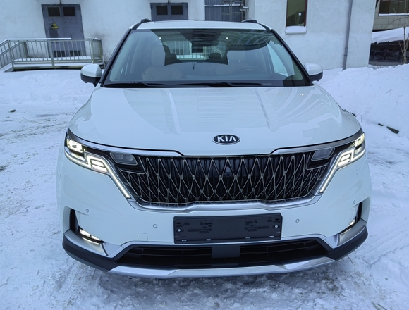 Купить ⁠⁠⁠⁠Kia Carnival Signature 2021 г. в Москве