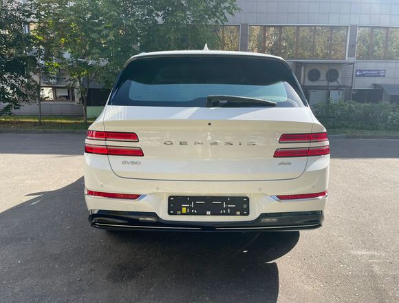 Купить ⁠Genesis GV-80 4wd в Москве
