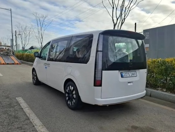 Купить ⁠⁠⁠⁠Hyundai Staria ⁠⁠2025 полный привод в Москве
