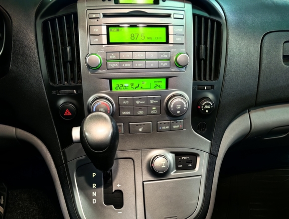 Купить ⁠⁠⁠⁠⁠⁠⁠Hyundai Grand Starex 2014 полный привод в Москве