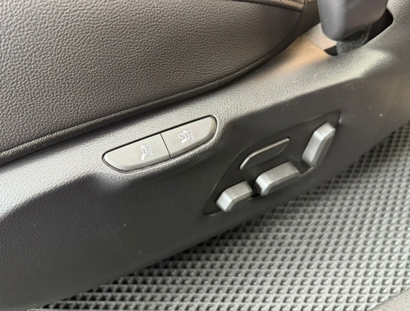 Купить ⁠⁠⁠⁠Kia Carnival Signature 2021 г. полный привод в Москве