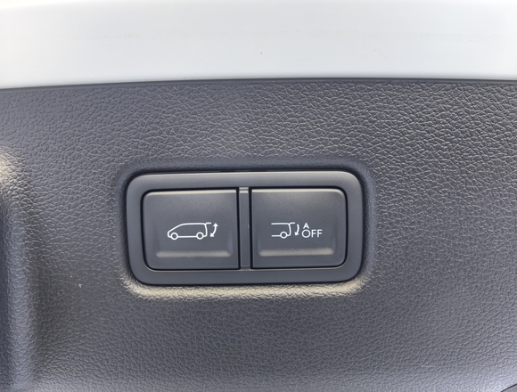 Купить ⁠⁠⁠⁠Hyundai Staria ⁠⁠Lounge Inspiration 2023 полный привод в Москве на Алексеевской