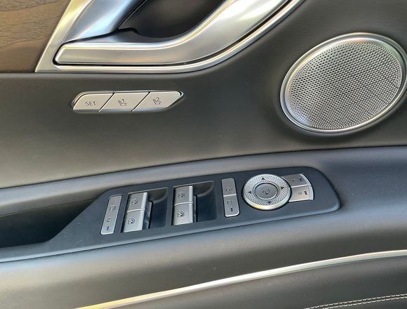 Купить ⁠Genesis GV-80 4wd в Москве