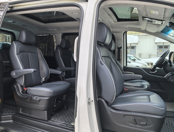Купить ⁠⁠⁠⁠Hyundai Staria ⁠⁠Lounge Inspiration 2021 полный привод в Москве