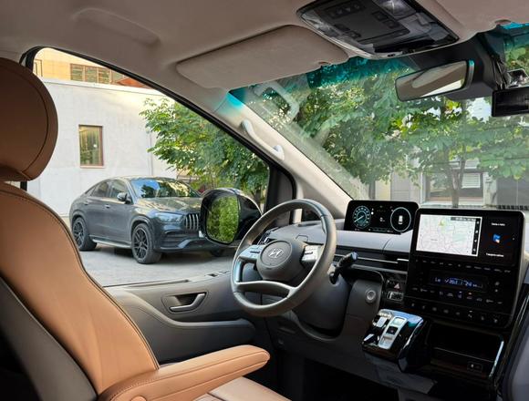 Купить ⁠⁠⁠⁠Hyundai Staria ⁠⁠Lounge Inspiration 2021 полный привод в Москве