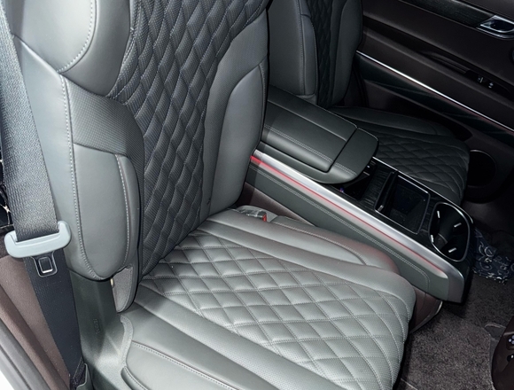 Купить ⁠Genesis GV-80 4wd в Москве