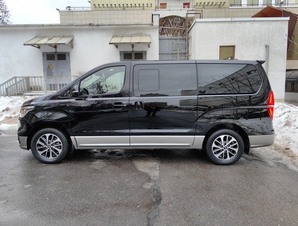 Купить ⁠⁠⁠⁠⁠⁠⁠Hyundai Grand Starex 2019 в Москве