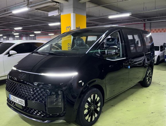 Купить ⁠⁠⁠⁠Hyundai Staria ⁠⁠2025 полный привод в Москве
