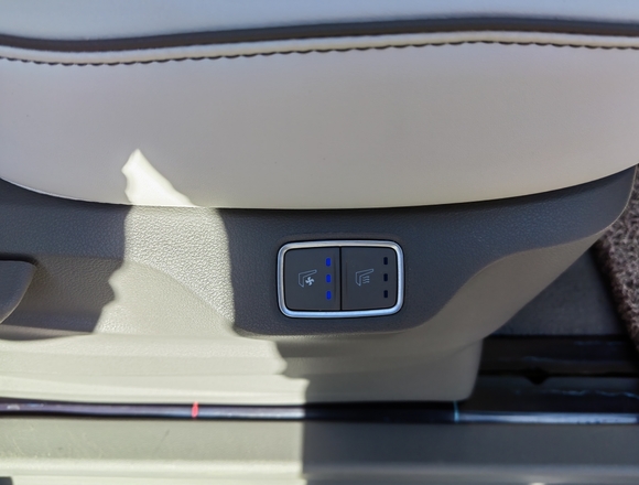 Купить ⁠⁠⁠⁠Hyundai Staria ⁠⁠Lounge Inspiration 2021 полный привод в Москве